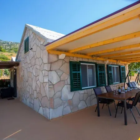 Rural Shala Holiday home *